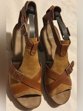 Dansko Dominique Heeled Cork Leather T Strap Sandals Women's Size EU38